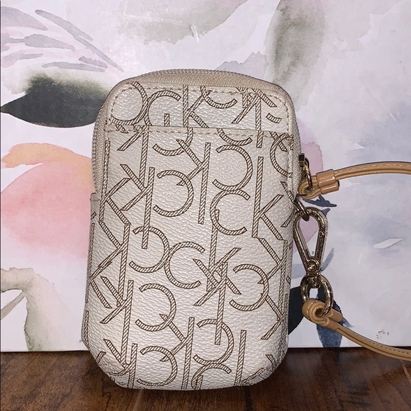 Calvin Klein Wristlet - Picture 2 of 8
